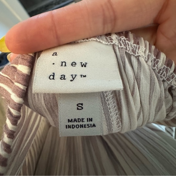 A New Day Purple and White Pleated Maxi Skirt with pockets - Picture 4 of 4